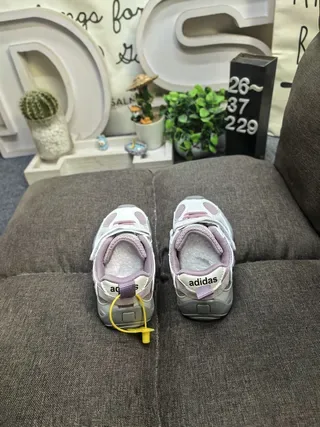 Adidas Kids White and Navy Velcro Strap Lifestyle Sneakers 7