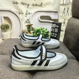 Adidas Mary Jane White Black Laceless Ruffled Trim Mary Jane Shoes