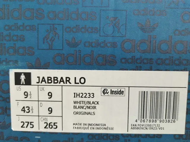 Adidas Originals Campus Sneakers Lifestyle Blancs et Noirs 2