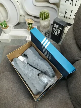 Adidas Originals Campus Sneakers Lifestyle Blancs et Noirs 3
