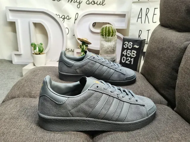 Adidas Originals Campus Sneakers Lifestyle Blancs et Noirs 11