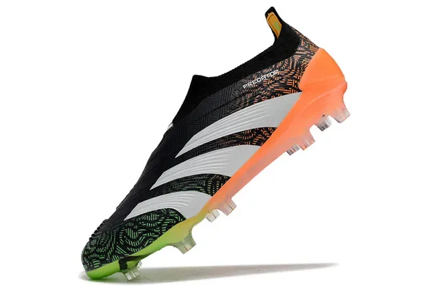 Adidas Predator Chaussures de football noir et orange col de chaussette upper synthétique à motif semelle pour terrain ferme 6