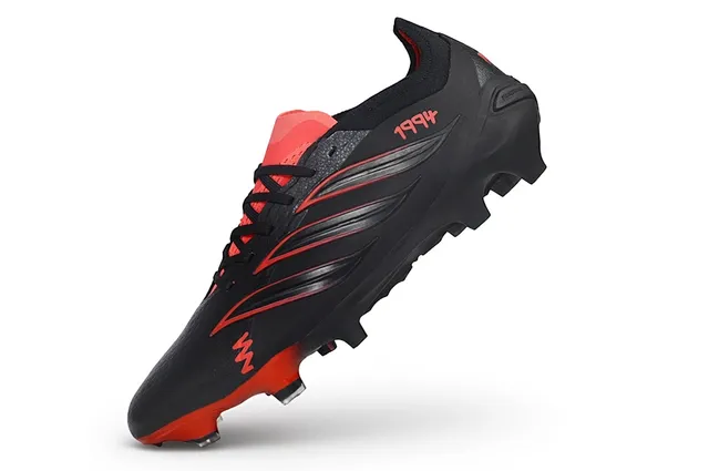 Adidas Predator কালো লাল লো-কাট বুটি কলার সিন্থেটিক লেদার আপার ফার্ম-গ্রাউন্ড সকার জুতো 3