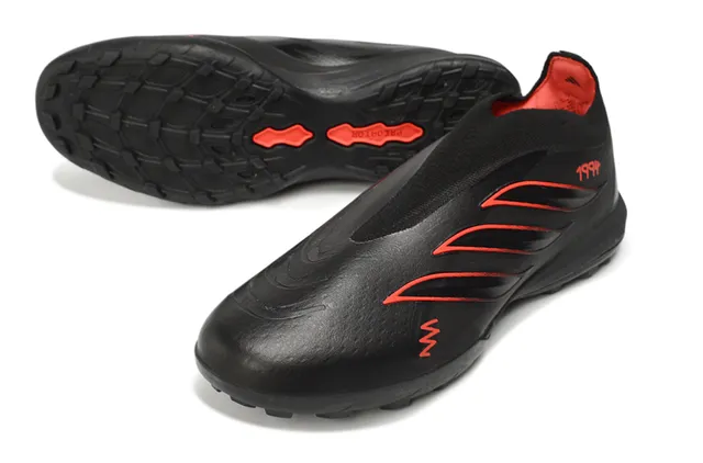 Adidas Predator Noir Rouge Coupe Basse Silhouette Caoutchouc Moldé Clous Chaussures de Football pour Pelouse 14