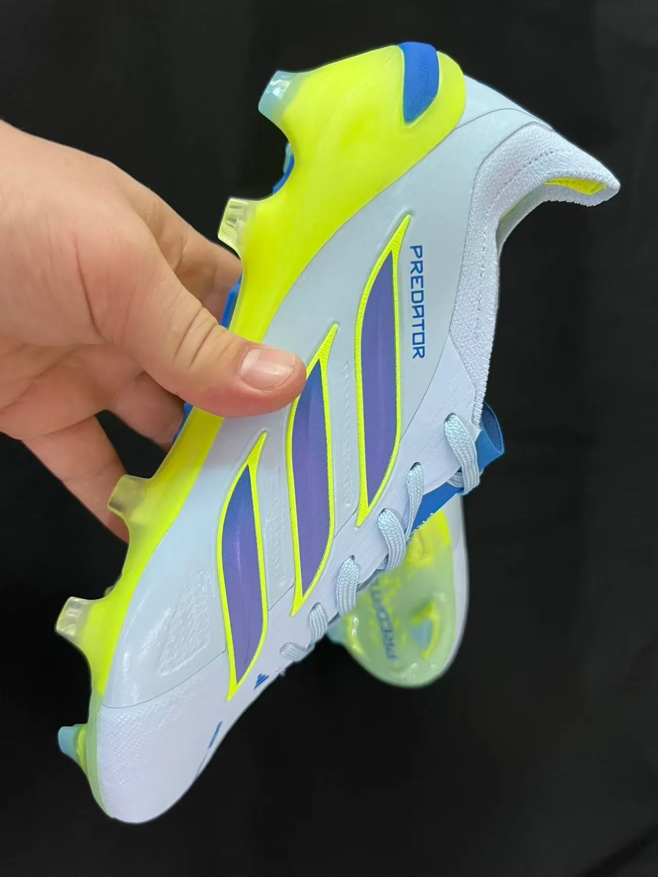 Adidas Predator Nanostrike 天然草地足球鞋 6