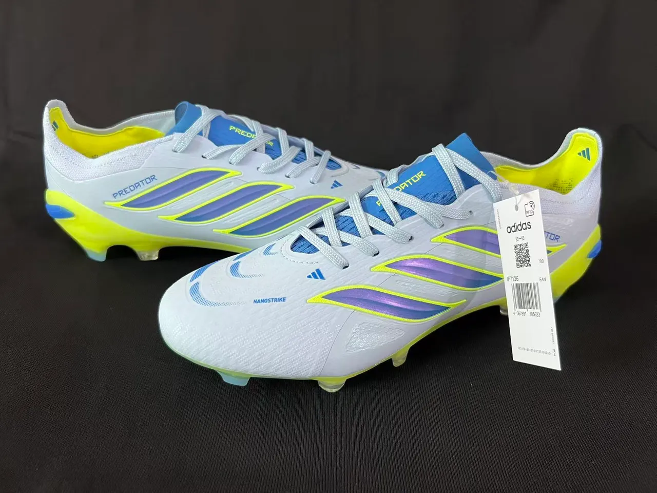 Adidas Predator Nanostrike 天然草地足球鞋 7