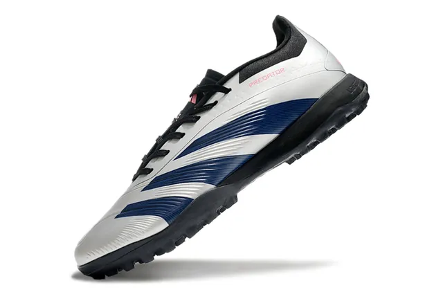 Adidas Predator Silver Navy Coupe basse Tige synthétique Trois bandes Chaussures de football Turf 3