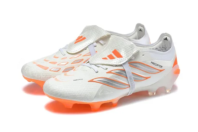 Adidas Predator Chaussures de football blanc orange coupe basse avec lacets verrouillés pour terrain ferme 8