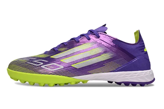 Adidas Chaussures de Football Turf Violet Jaune Coupe Basse avec Partie Supérieure Synthétique et Superposition Graphique à Trois Rayures 7