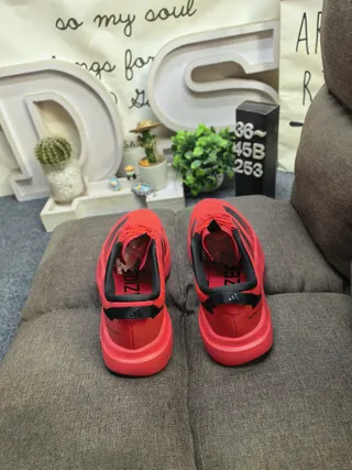 Adidas Red Black Knit Upper Sculpted Midsole Lifestyle Sneakers 8