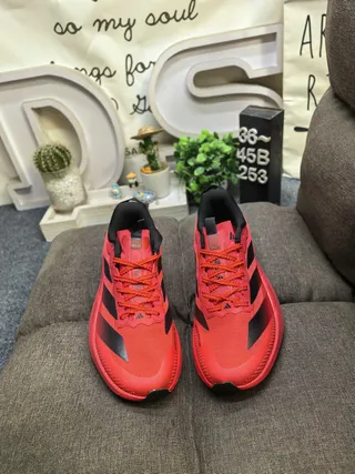 Adidas Red Black Knit Upper Sculpted Midsole Lifestyle Sneakers 10