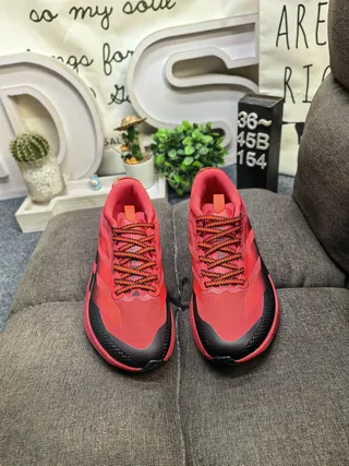 Adidas Red Black Low-Top Gradient Upper Running Shoes 10