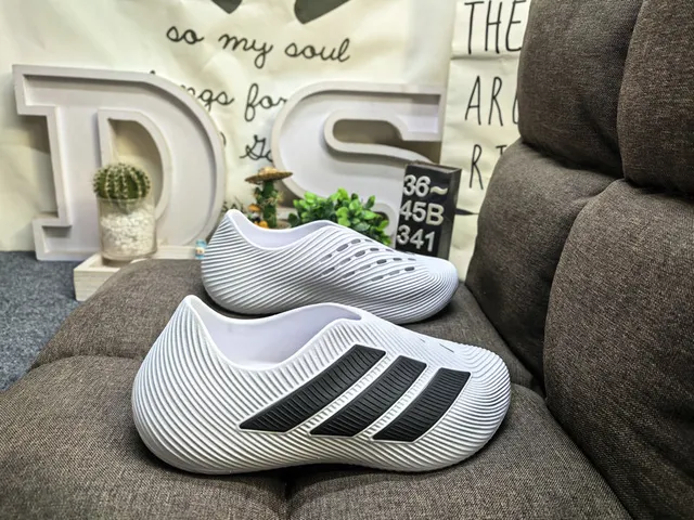 Adidas Red Slip-On Molded Rubber Clogs 11
