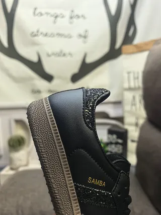 Adidas Samba 黑金 低帮 真皮鞋面 生活休闲鞋 3