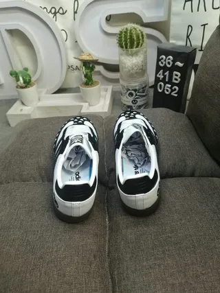 Adidas Samba White Black Heart Print Lifestyle Sneakers 8