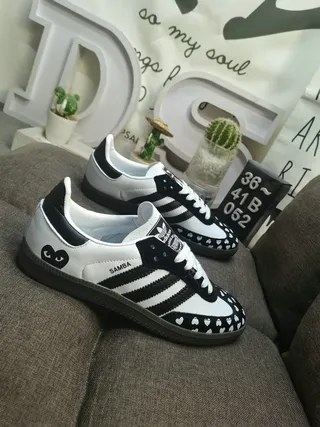 Adidas Samba White Black Heart Print Lifestyle Sneakers 9