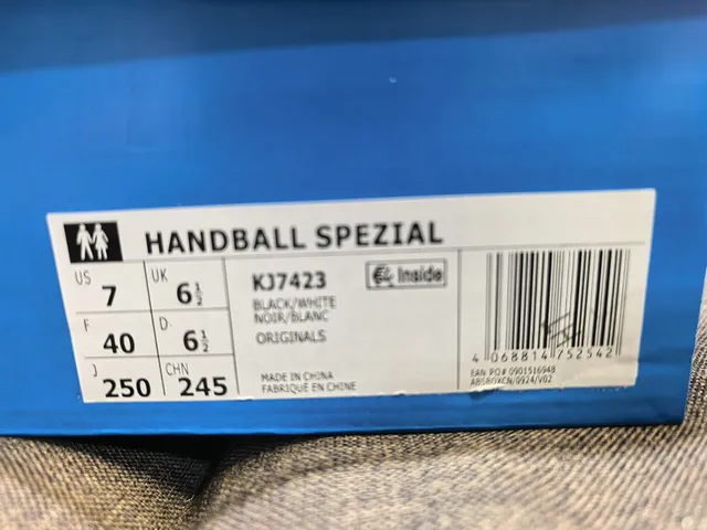 Adidas Spezial 豹纹麂皮生活方式运动鞋 2
