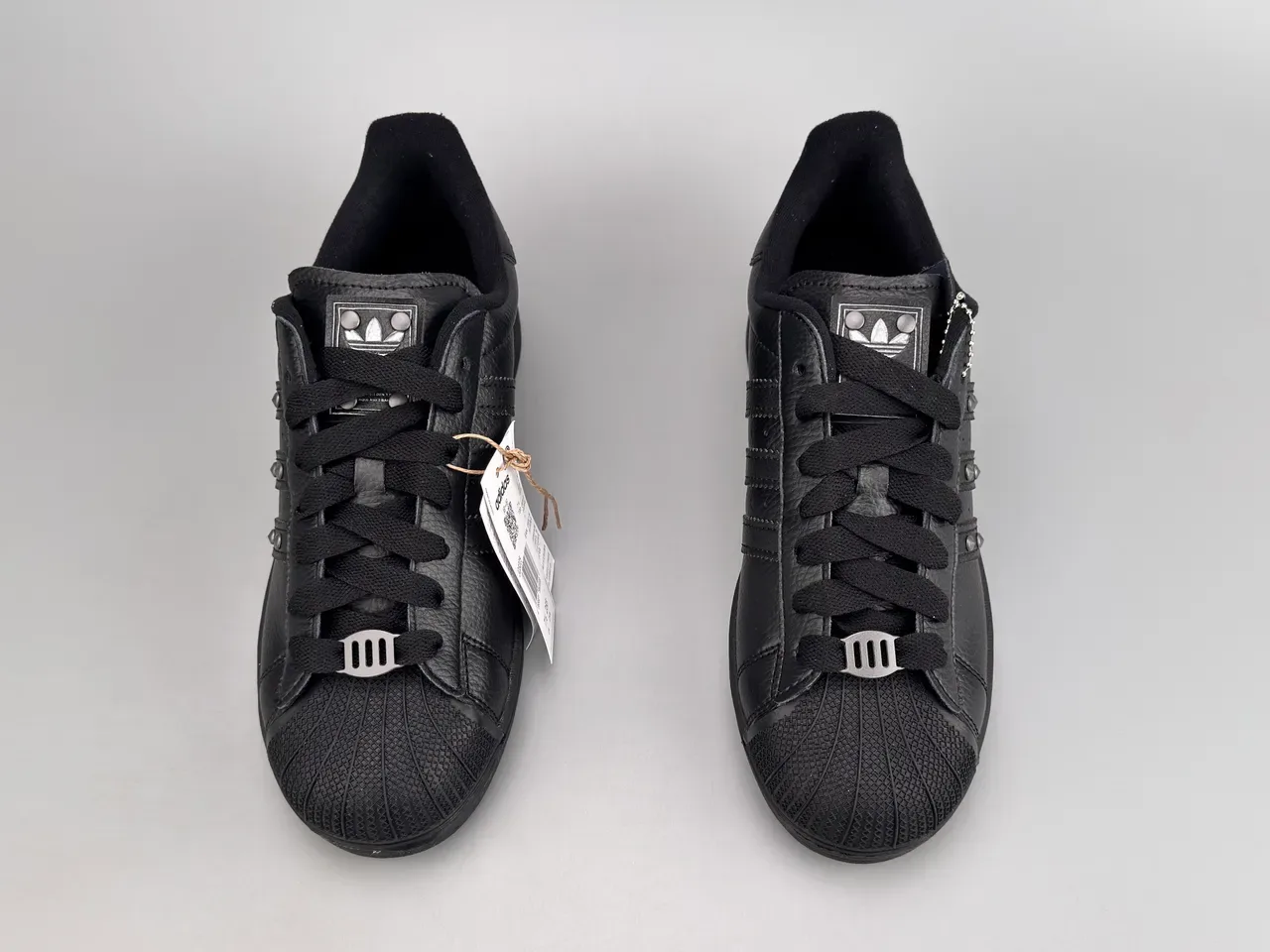 Adidas Superstar Black Silver Leather Upper Stud Embellishments Lifestyle Sneakers 9
