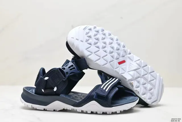 Sandales casuales Adidas Terrex Navy White Multi-Strap Sola Rugged-Lugged 5