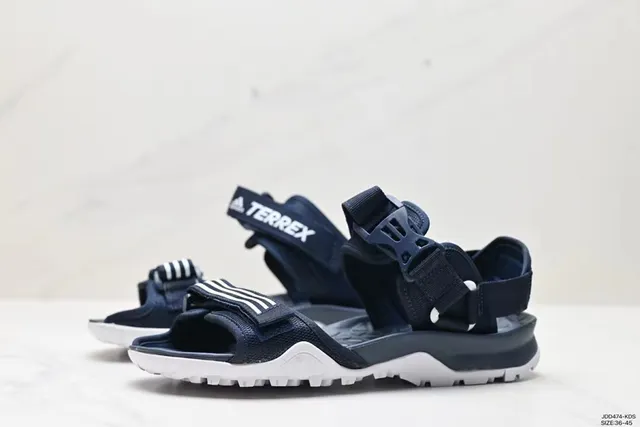Sandales casuales Adidas Terrex Navy White Multi-Strap Sola Rugged-Lugged 6