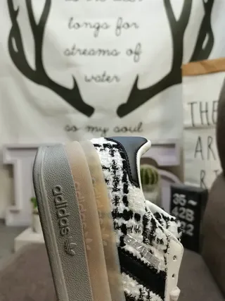 Adidas White Black Textured Woven Upper Three Stripes Lifestyle Sneakers 3
