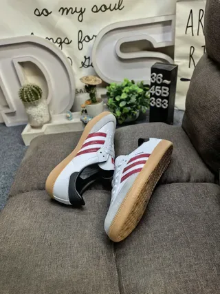 Adidas White Red Low-Top Leather-Suede Upper Lifestyle Sneakers 6