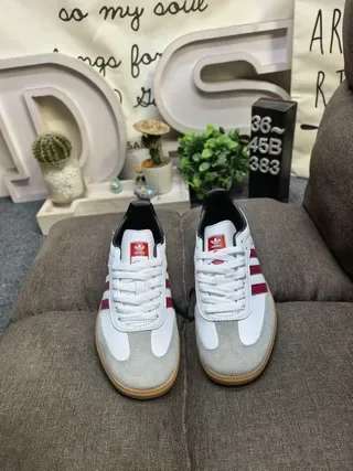 Adidas White Red Low-Top Leather-Suede Upper Lifestyle Sneakers 10