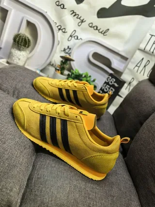 Adidas Yellow Black Suede Upper Three-Stripe Side Panel Lifestyle Sneakers 7