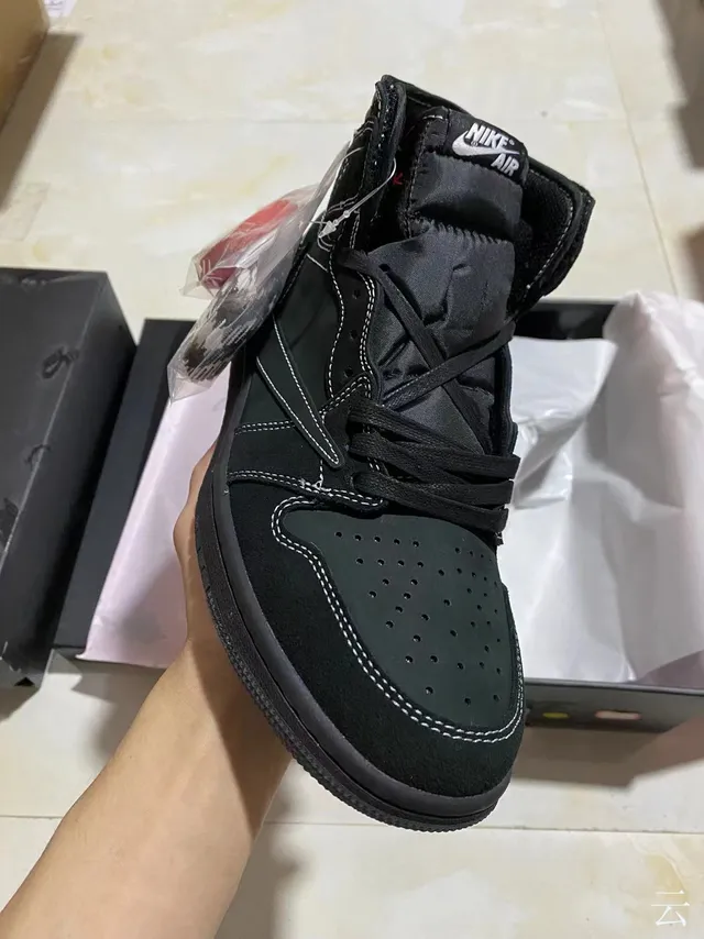 Air Jordan 1 Black White High-Top Suede And Leather Basketball Shoes 2