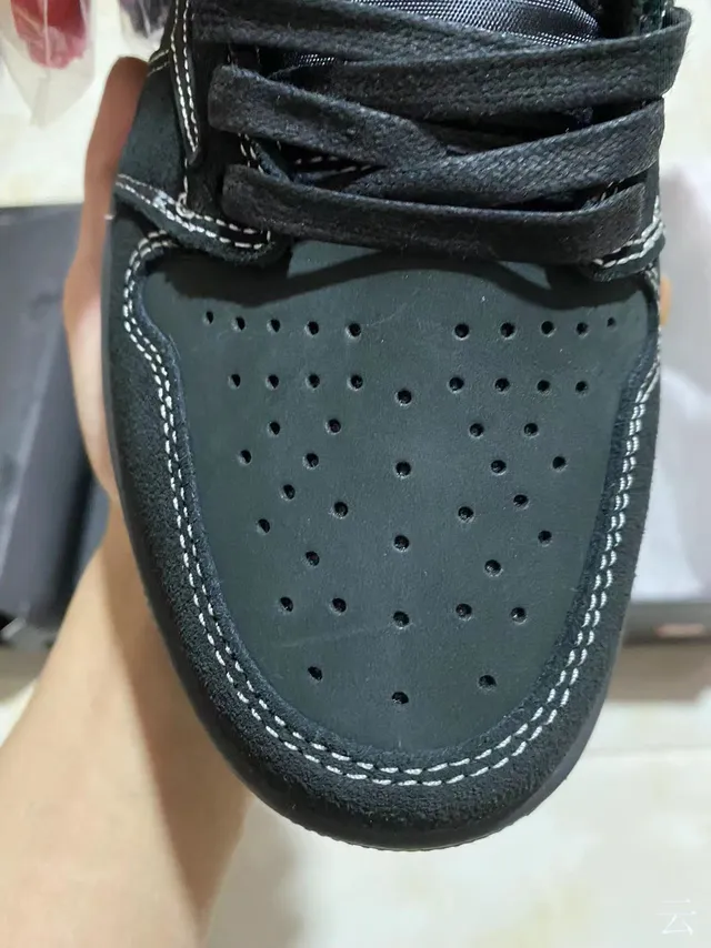 Air Jordan 1 Black White High-Top Suede And Leather Basketball Shoes 3