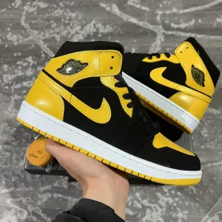 Air Jordan 1 Preto e Amarelo Tênis de Basquete Alto