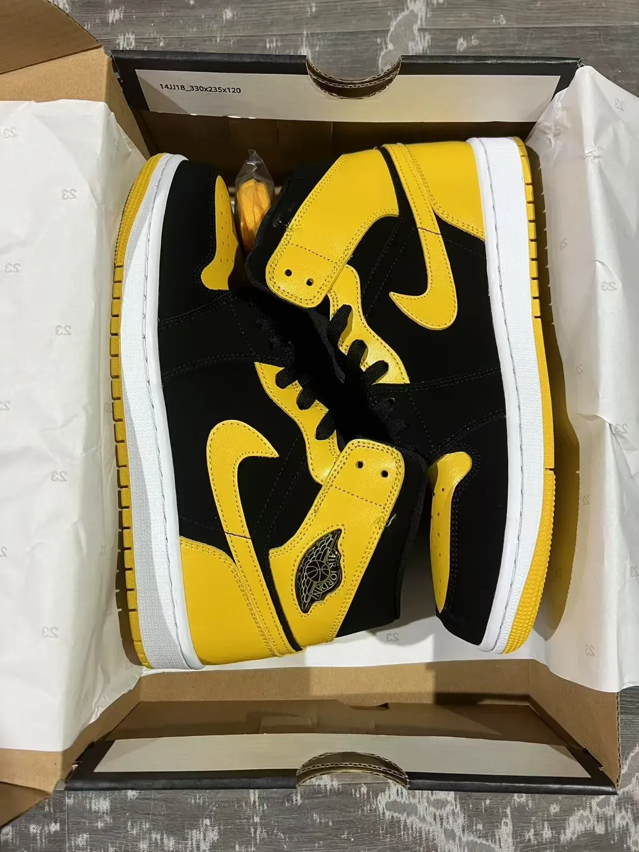 Air Jordan 1 Noir et Jaune Chaussures de Basketball Hautes 9