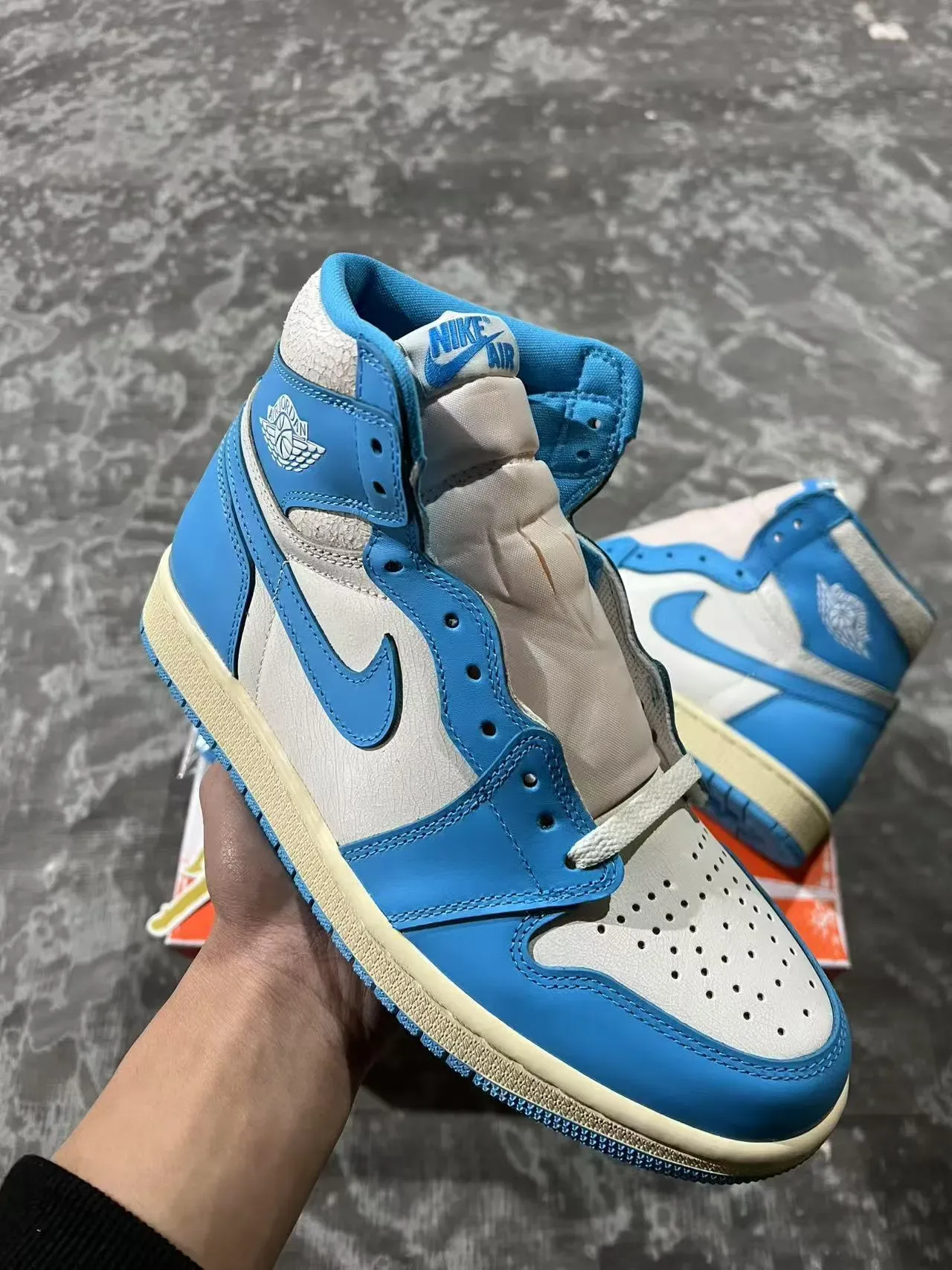 Air Jordan 1 Azul Branco Tênis de Basquete Alto Couro e Sintético 2