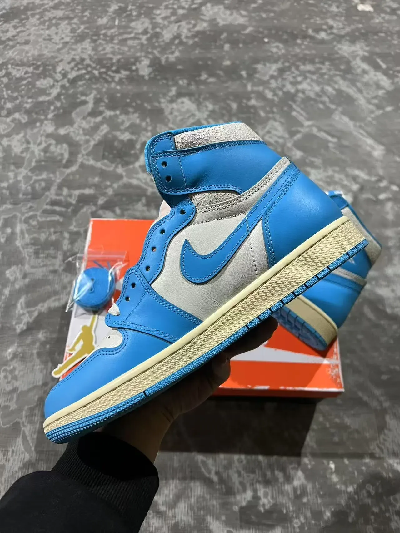Air Jordan 1 Azul Branco Tênis de Basquete Alto Couro e Sintético 5