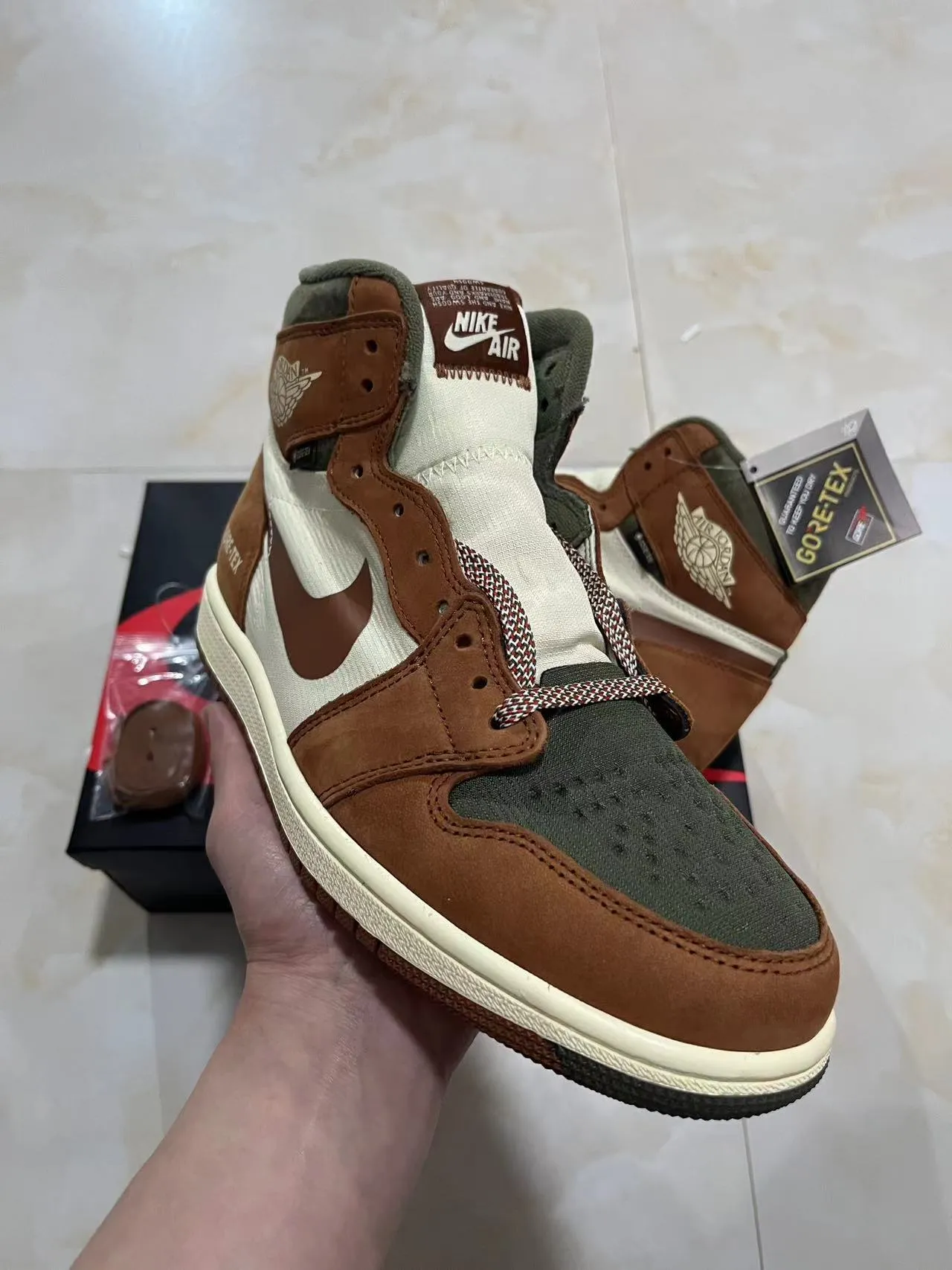 Air Jordan 1 High GORE-TEX Brown Olive Basketball Shoes 2