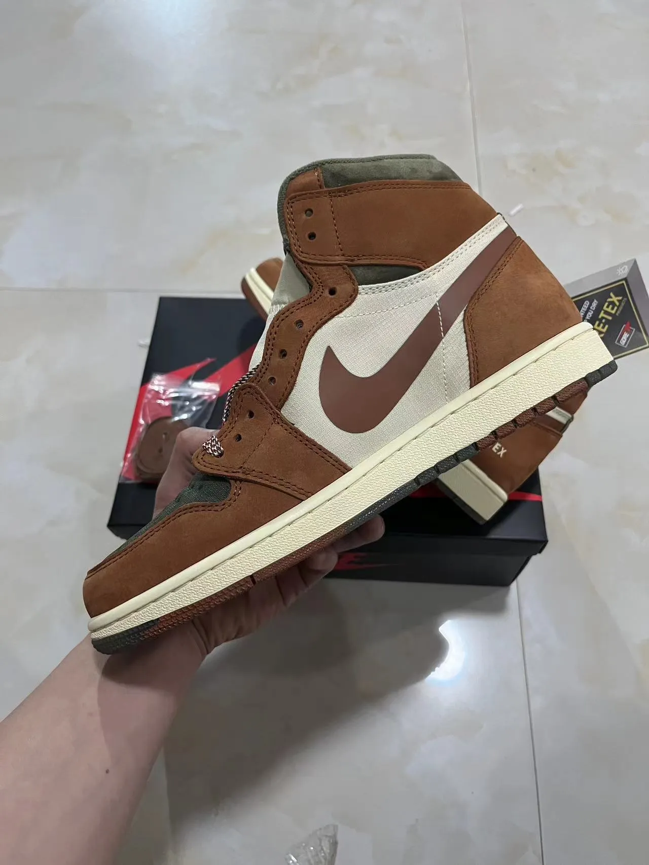 Air Jordan 1 High GORE-TEX Brown Olive Basketball Shoes 5