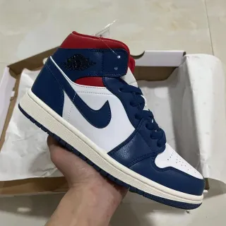 Air Jordan 1 High 海军白红篮球鞋