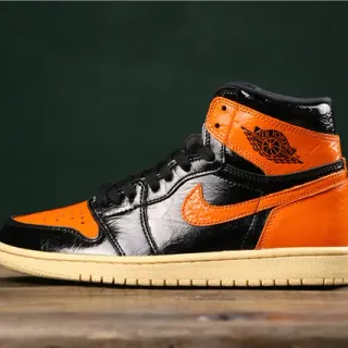 Air Jordan 1 High 漆皮黑橙篮球鞋
