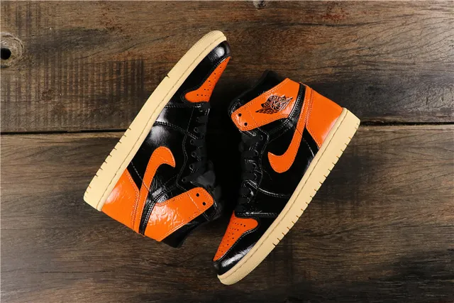 Air Jordan 1 High Patent Black Orange Basketball Shoes 3
