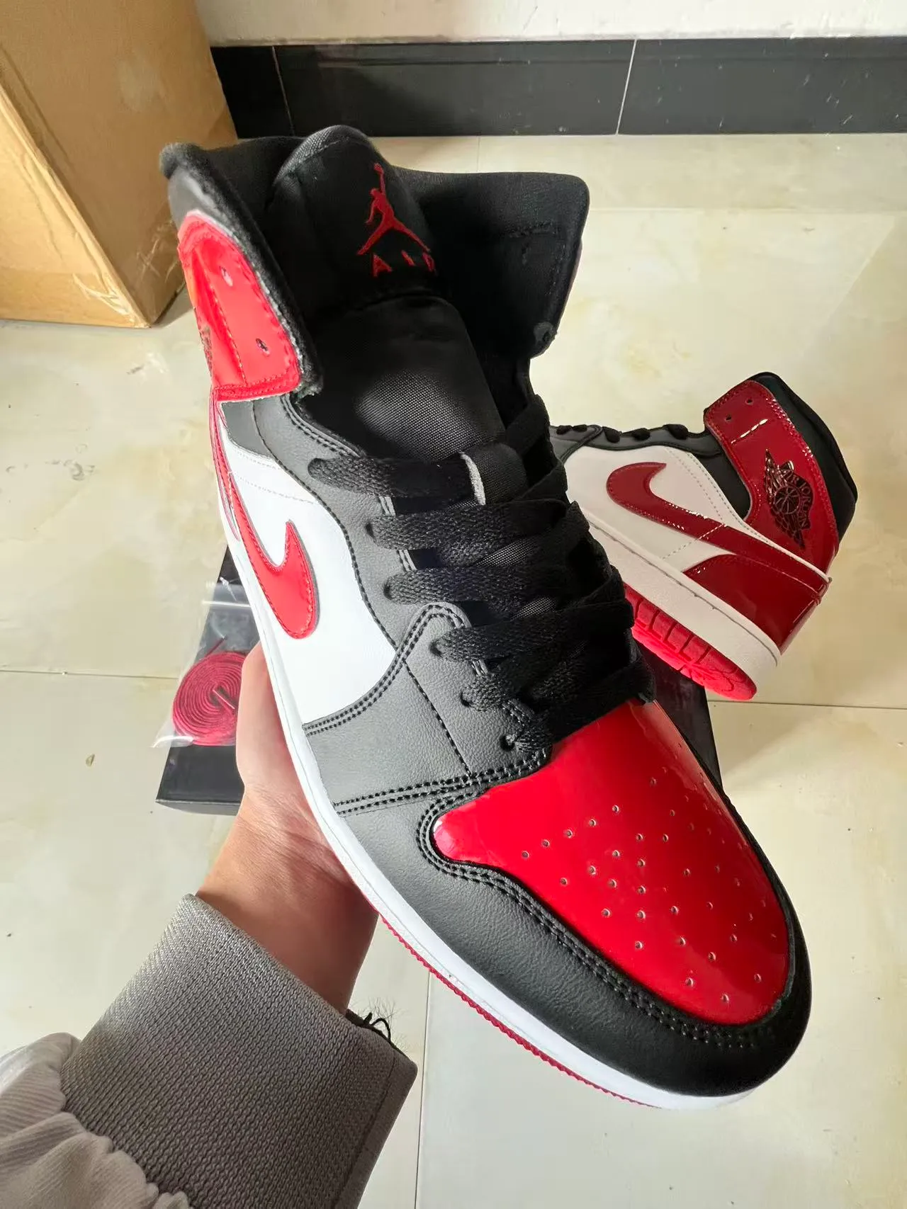 Air Jordan 1 High Patent Red White Black Basketball Shoes 2