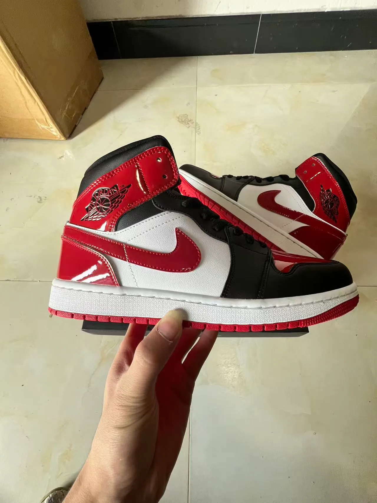 Air Jordan 1 High Patent Red White Black Basketball Shoes 7