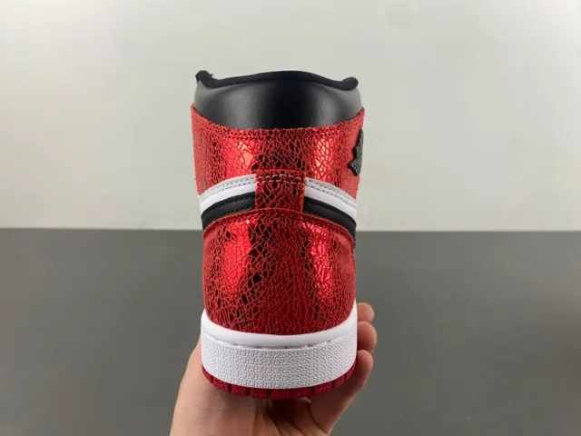 Chaussures de basketball Air Jordan 1 High texturées rouge noir blanc 4