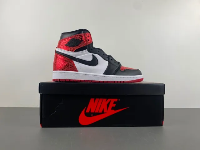 Chaussures de basketball Air Jordan 1 High texturées rouge noir blanc 15