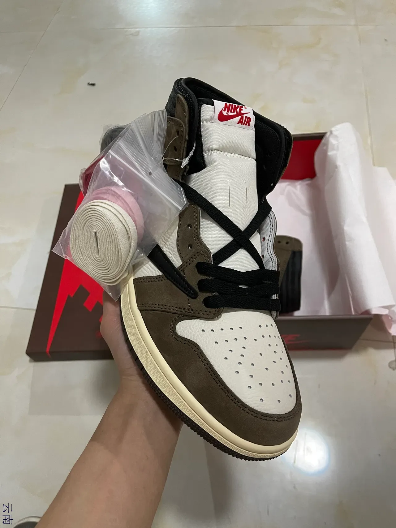 Air Jordan 1 High-Top Olive Brown White Black Basketball Shoes 2