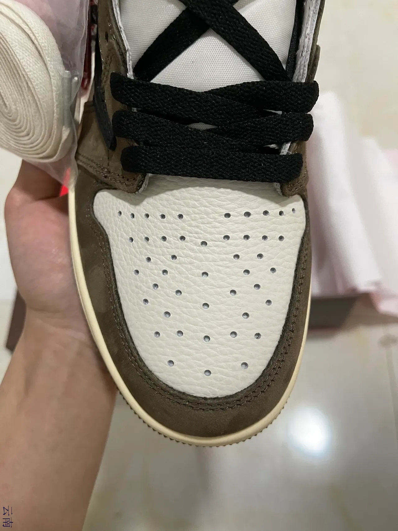 Air Jordan 1 High-Top Olive Brown White Black Basketball Shoes 3