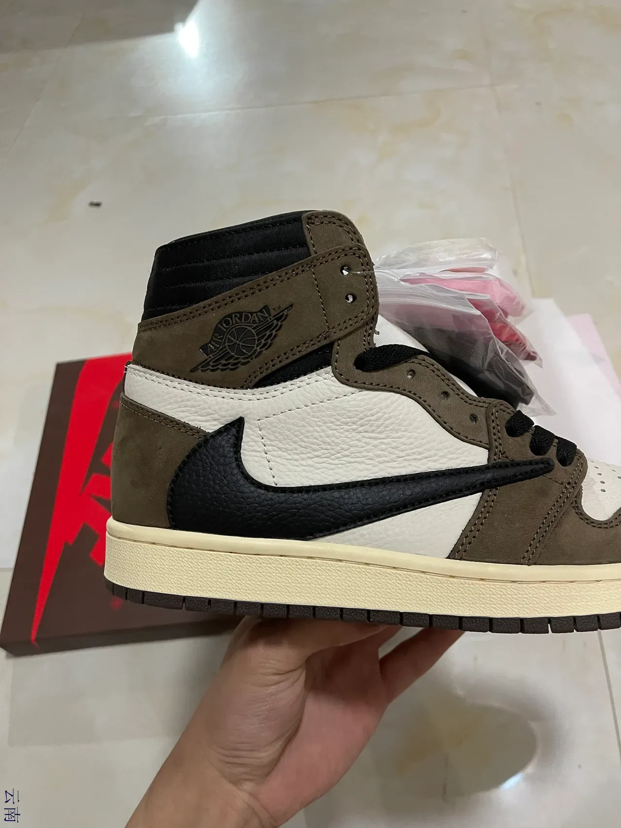 Air Jordan 1 High-Top Olive Brown White Black Basketball Shoes 6