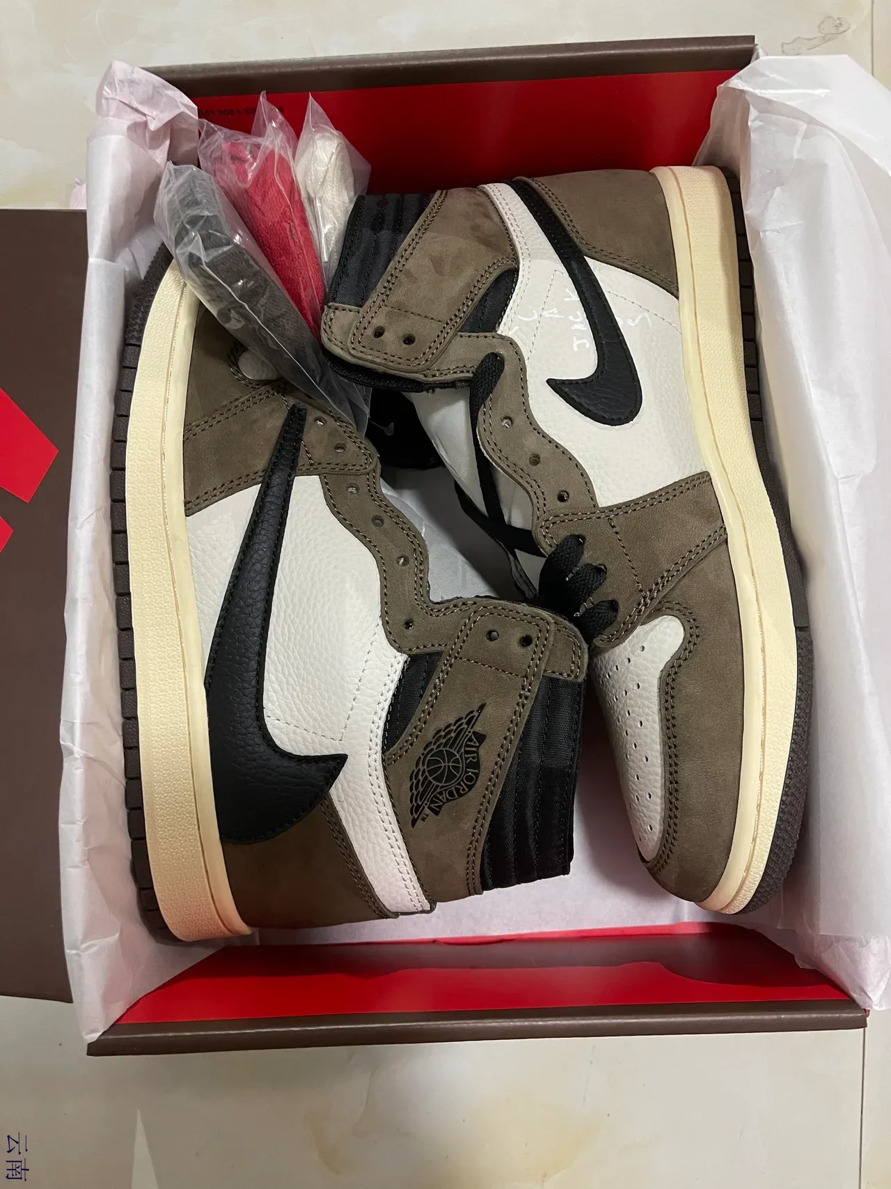 Air Jordan 1 High-Top Olive Brown White Black Basketball Shoes 8