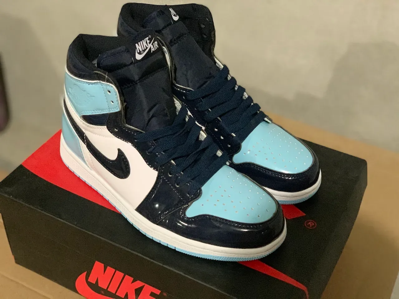 Air Jordan 1 Navy and Light Blue Patent Leather Basketball Shoes 4