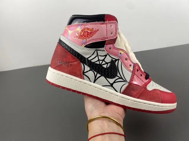 Air Jordan 1 Spider-Man Collaboration Red White Black Basketball Shoes 2