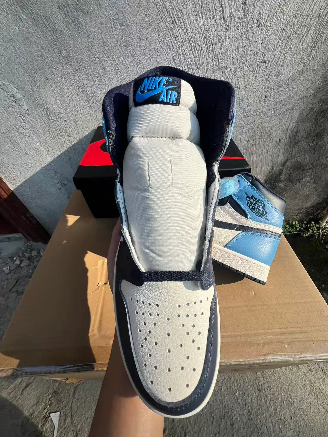 Air Jordan 1 White Blue High-Top Leather-Paneled Basketball Shoes 3